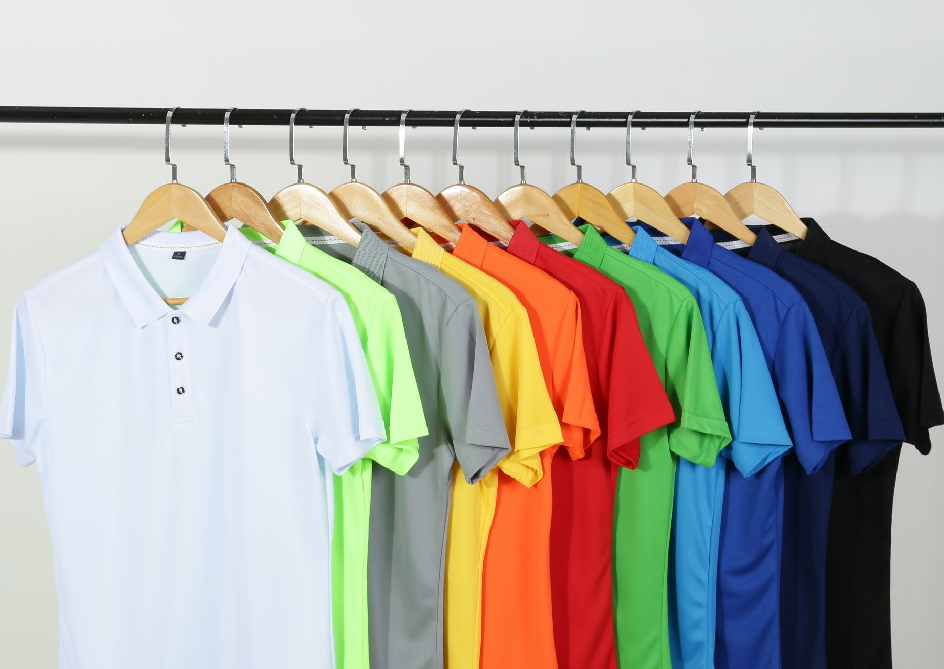 定制企業(yè)戶(hù)外活動(dòng)服裝，選擇定制速干POLO衫還是速干T恤衫呢？